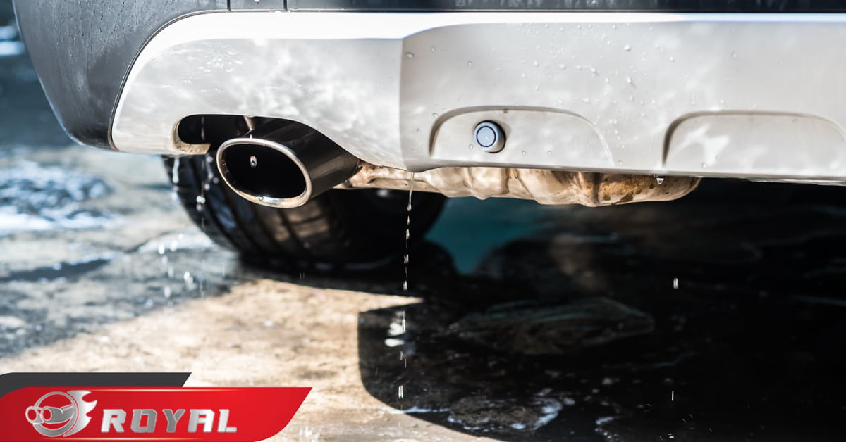 عکس خارج شدن آب از اگزوز در زمستان چیست