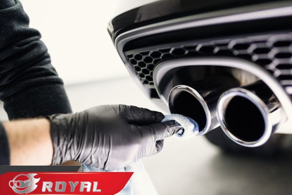 آیا برای خروج آب از اگزوز در زمستان باید به تعمیرکار مراجعه کرد؟