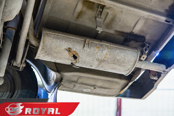 بررسی دلایل اگزوز خودرو سوراخ